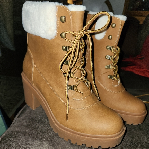 TORRID Fur Hiker Bootie (WW) - Picture 1 of 8